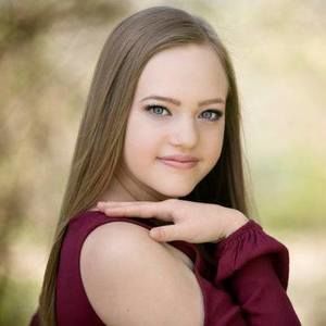 Meet your Posher, Addison